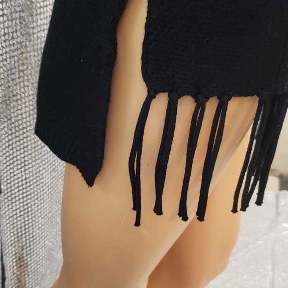 Black Knit High Collar/Turtleneck Fringe Tunic - Picture 3 of 4